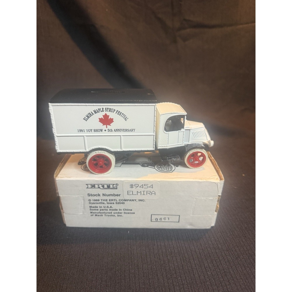 Ertl Elmira Maple Syrup Festival 1926 Mack Delivery Truck Bank With Box And Key
